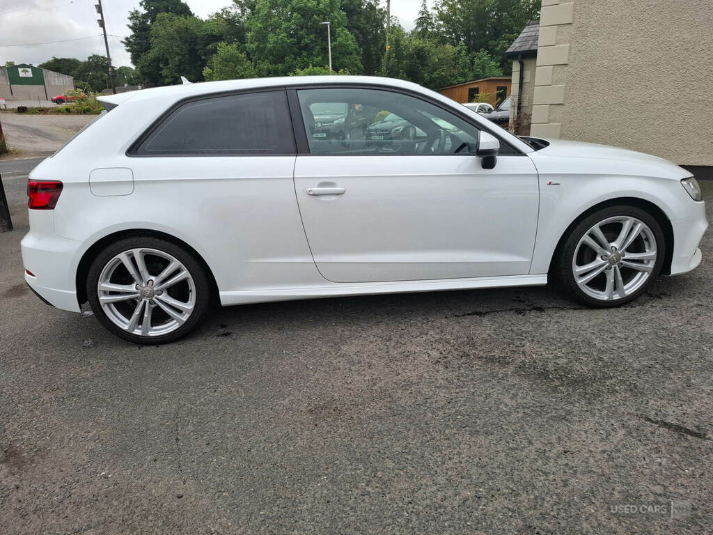 Audi A3 1.6 Tdi 116 S Line NA17KXZ White #6