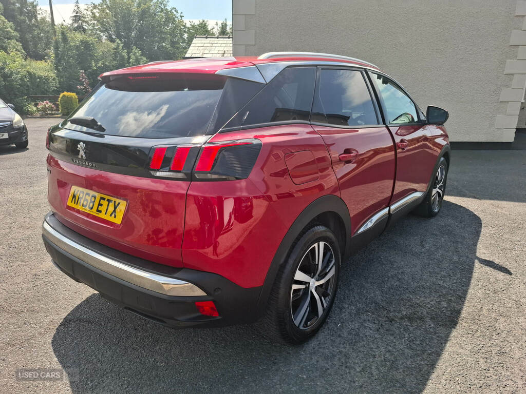 Peugeot 3008 1.5 Bluehdi Allure Red #5