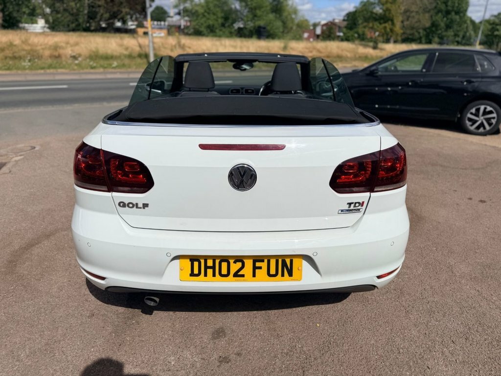 Volkswagen Golf 1.6L Se White #6