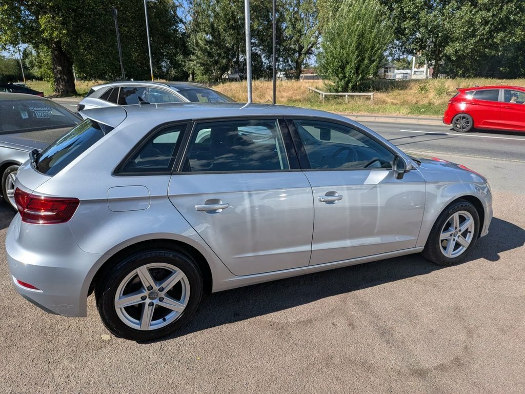 Audi A3 1.6L Se Technik Silver #4