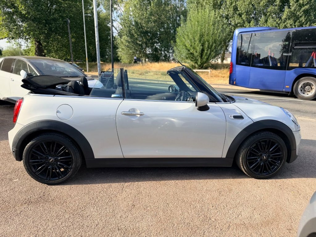 Mini Convertible 1.5L Cooper Silver #4