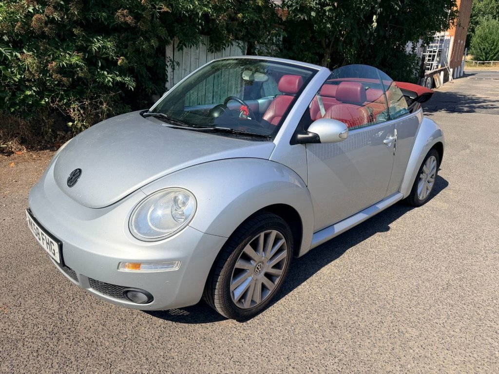 Volkswagen Beetle 1.6L Sola Silver