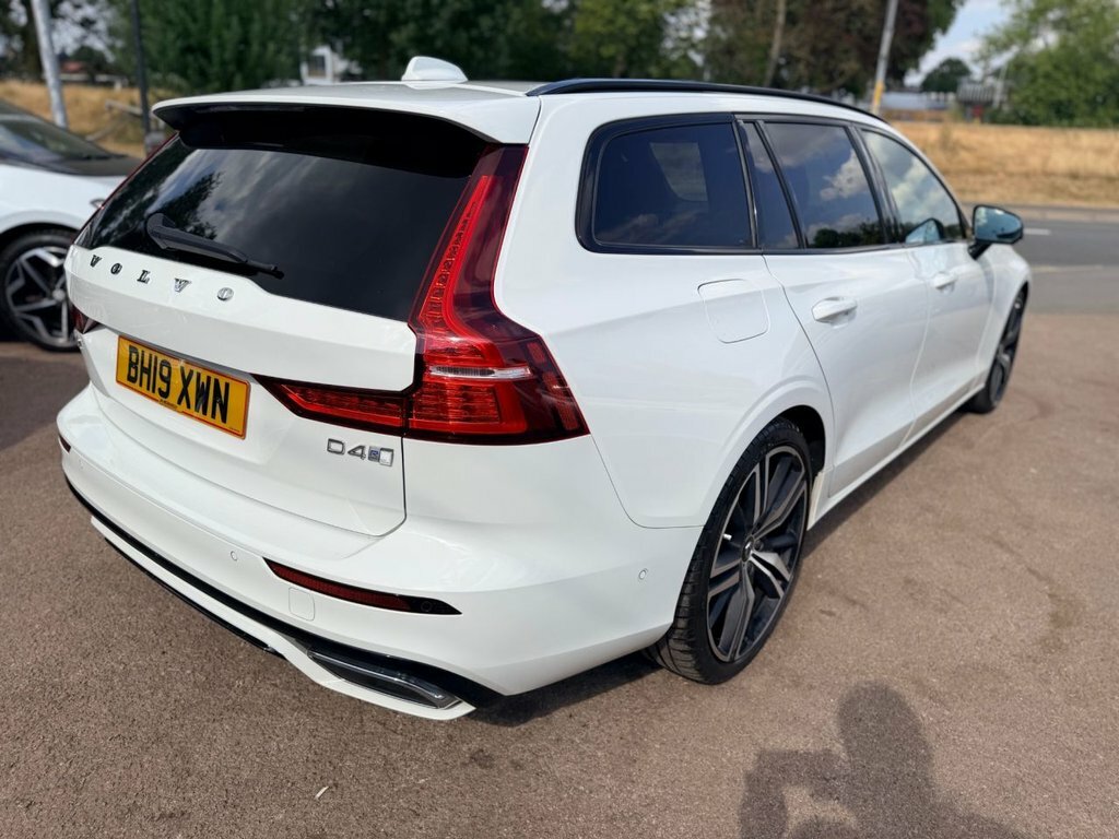 Volvo V60 2L R-design Pro White #6