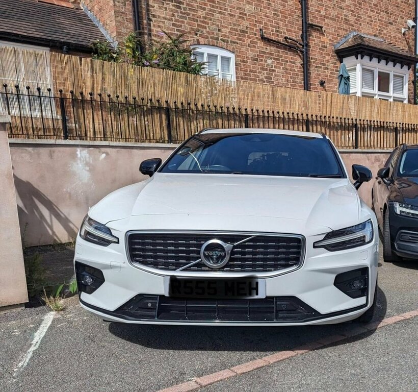 Volvo V60 2L R-design Pro White #2