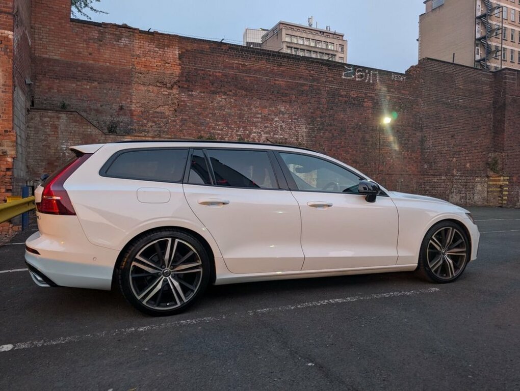 Volvo V60 2L R-design Pro White
