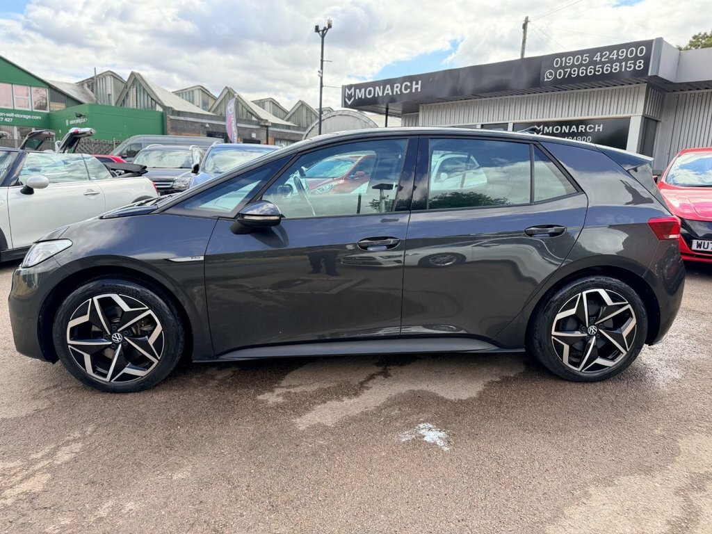 Volkswagen ID.3 Hatchback Grey #6