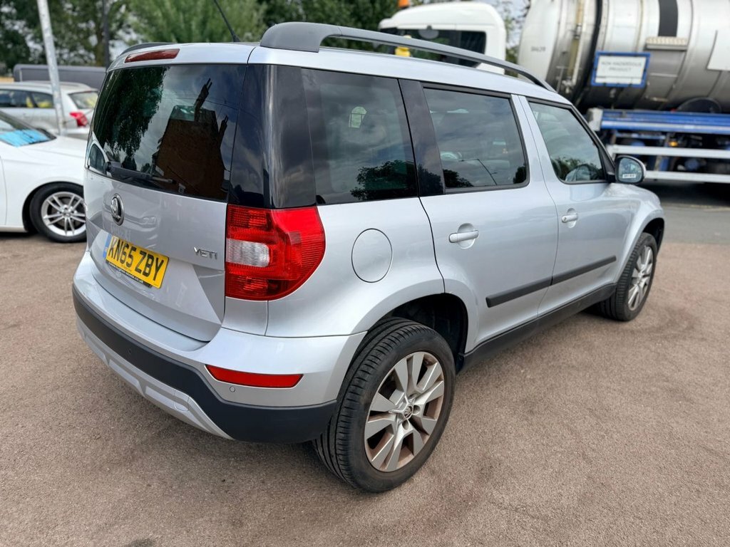 Skoda Yeti 1.2L Se L Silver #3