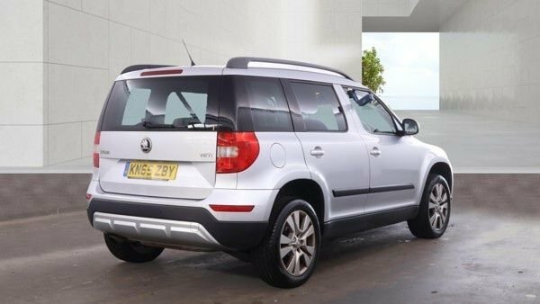 Skoda Yeti 1.2L Se L Silver #3