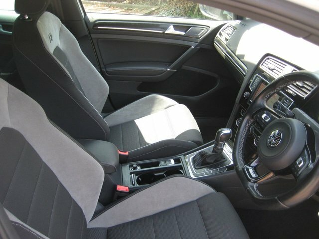 Volkswagen Golf 2.0 Tsi Bluemotion Tech R Hatchback Dsg VU65RYD White #2