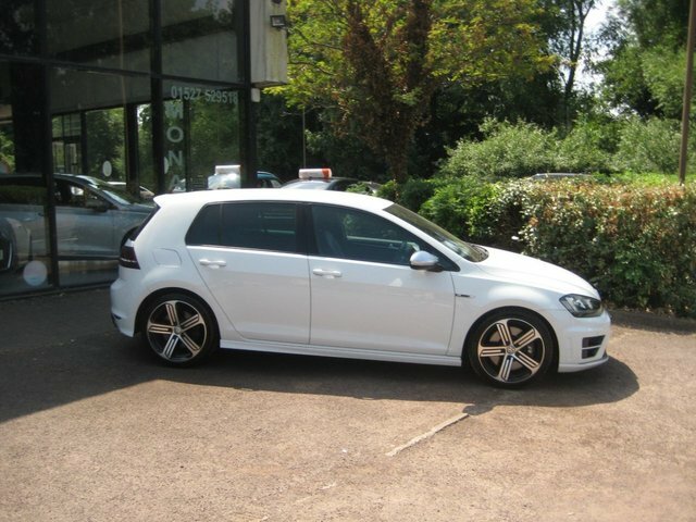 Volkswagen Golf 2.0 Tsi Bluemotion Tech R Hatchback Dsg VU65RYD White #3