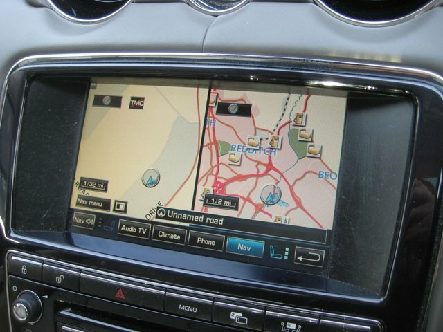 Jaguar XJ 3.0D V6 Portfolio Saloon Euro 5 2 Black #6