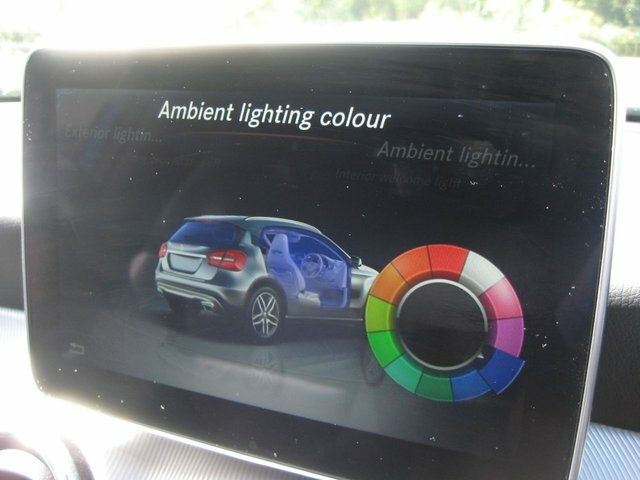 Mercedes-Benz GLA Class Gla 220 D White #15