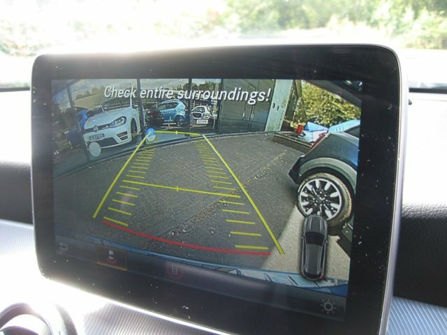 Mercedes-Benz GLA Class Gla 220 D White #8