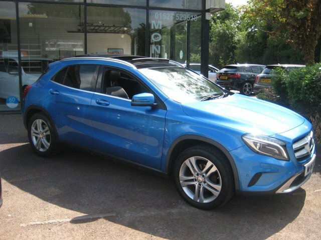 Mercedes-Benz GLA Class 2.1 Gla200d Sport Premium Plus Suv 7G Blue #3