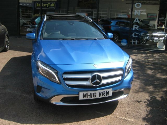 Mercedes-Benz GLA Class 2.1 Gla200d Sport Premium Plus Suv 7G Blue #5