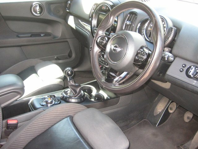Mini Countryman 2.0 Cooper D Suv Euro 6 S S 1 Black #2