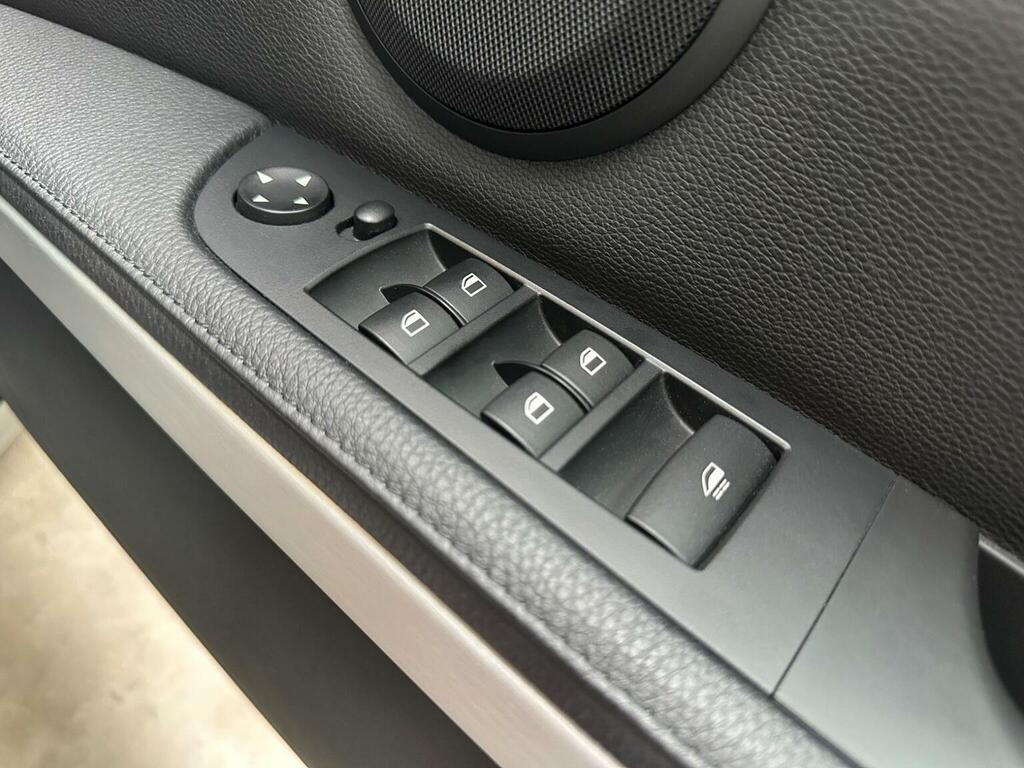 BMW 3 Series 320D Luxury  #35