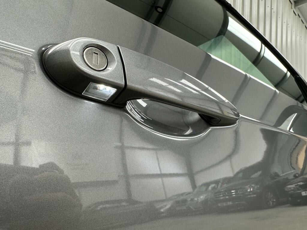 BMW 3 Series 320D Luxury  #17