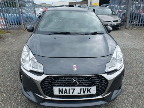DS DS 3 Bluehdi Performance Line NA17JVK Grey #2
