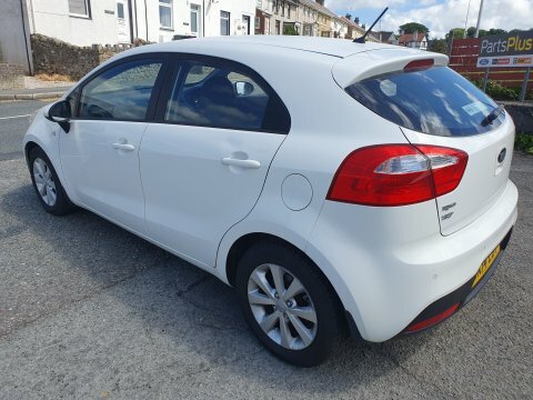 Kia RIO Vr7 CX14LGY White #6