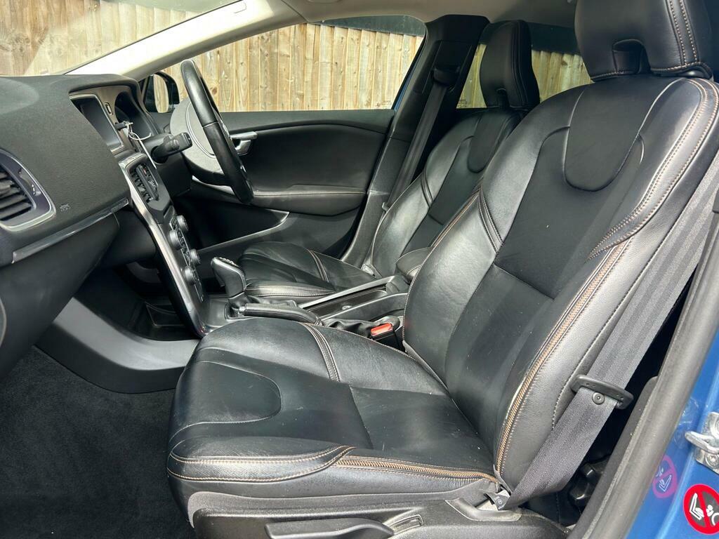 Volvo V40 Cross Country 2.0 D2 Lux Nav Euro 6 S S Blue #4