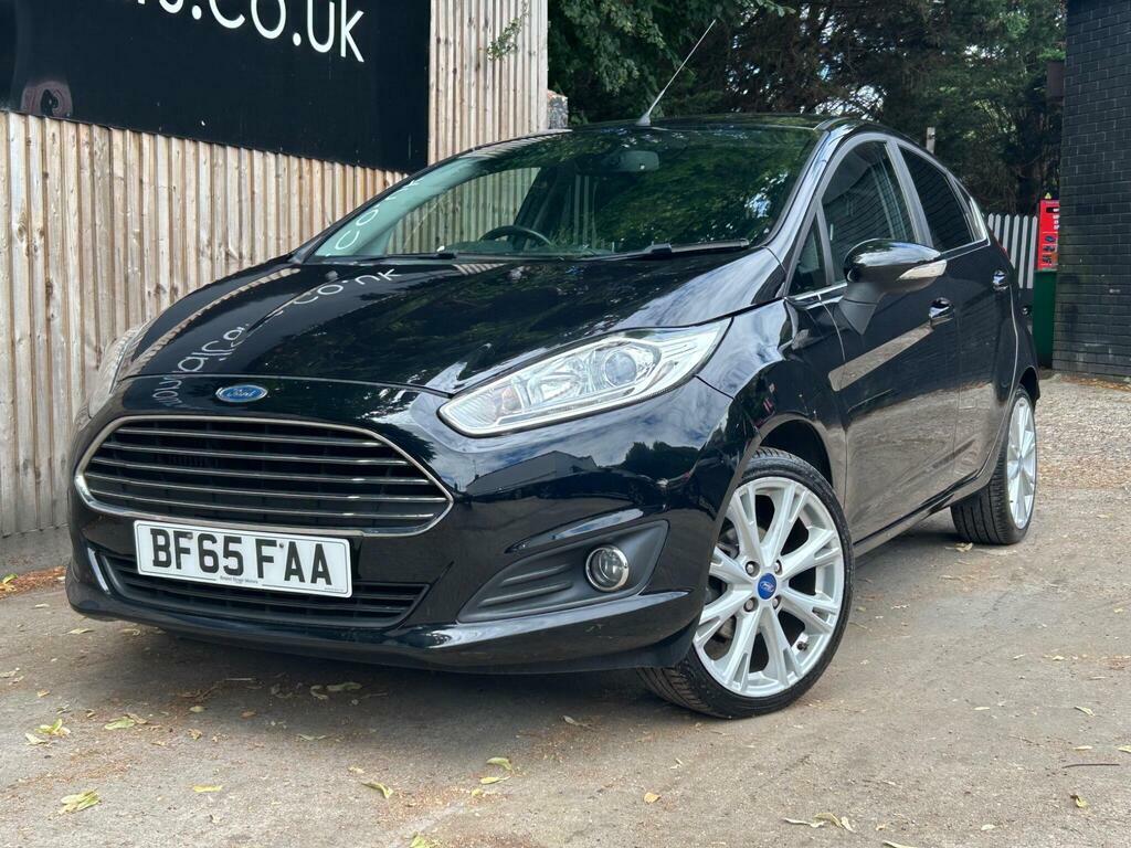 Ford Fiesta 1.0T Ecoboost Titanium Euro 6 S S Black