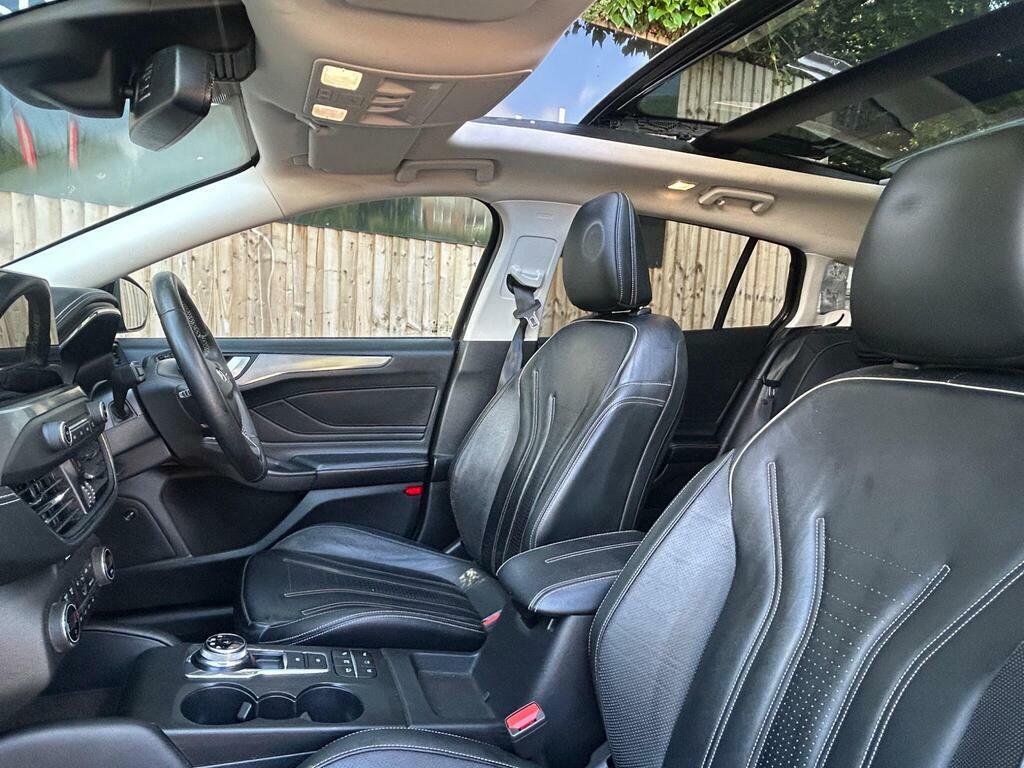 Ford Focus Titanium Estate 1.0T Ecoboost 125Ps Blue #32