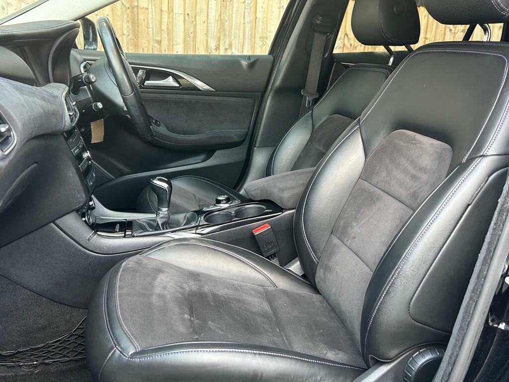 Infiniti Q30 1.5D Business Executive Euro 6 S S Black #4