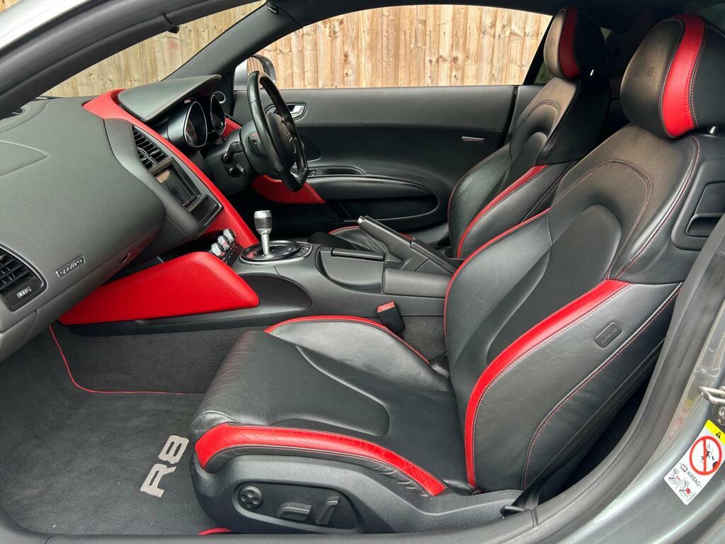 Audi R8 5.2 Gt Quattro V10 Spyder 560 Bhp Black #26