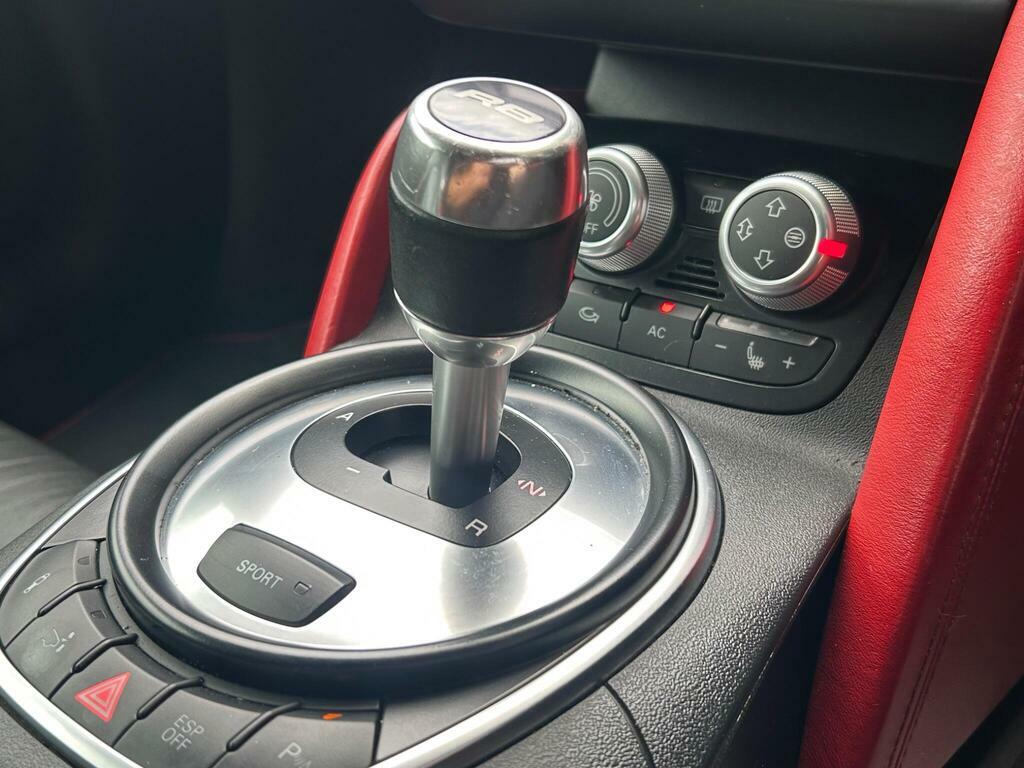 Audi R8 5.2 Gt Quattro V10 Spyder 560 Bhp Black #31