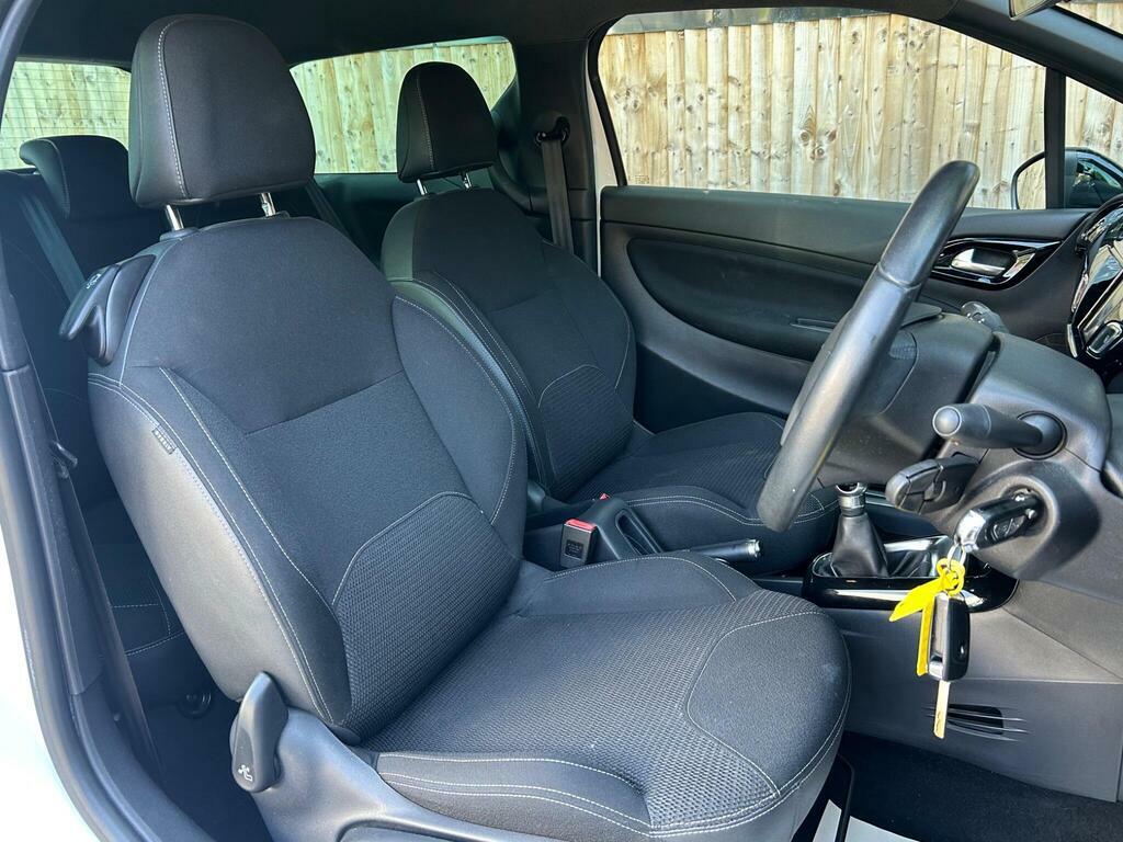 DS DS 3 1.2 Puretech Dstyle Nav Euro 6 S S White #3