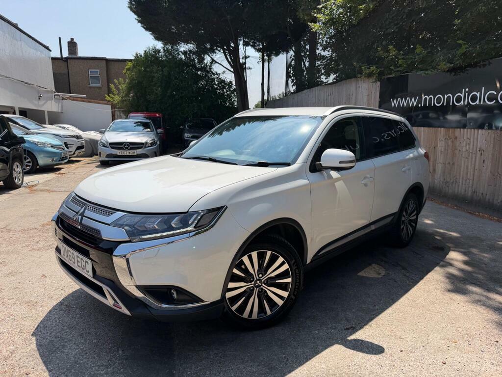 Mitsubishi Outlander 2.0 Mivec Exceed Cvt 4Wd Euro 6 S S White #3