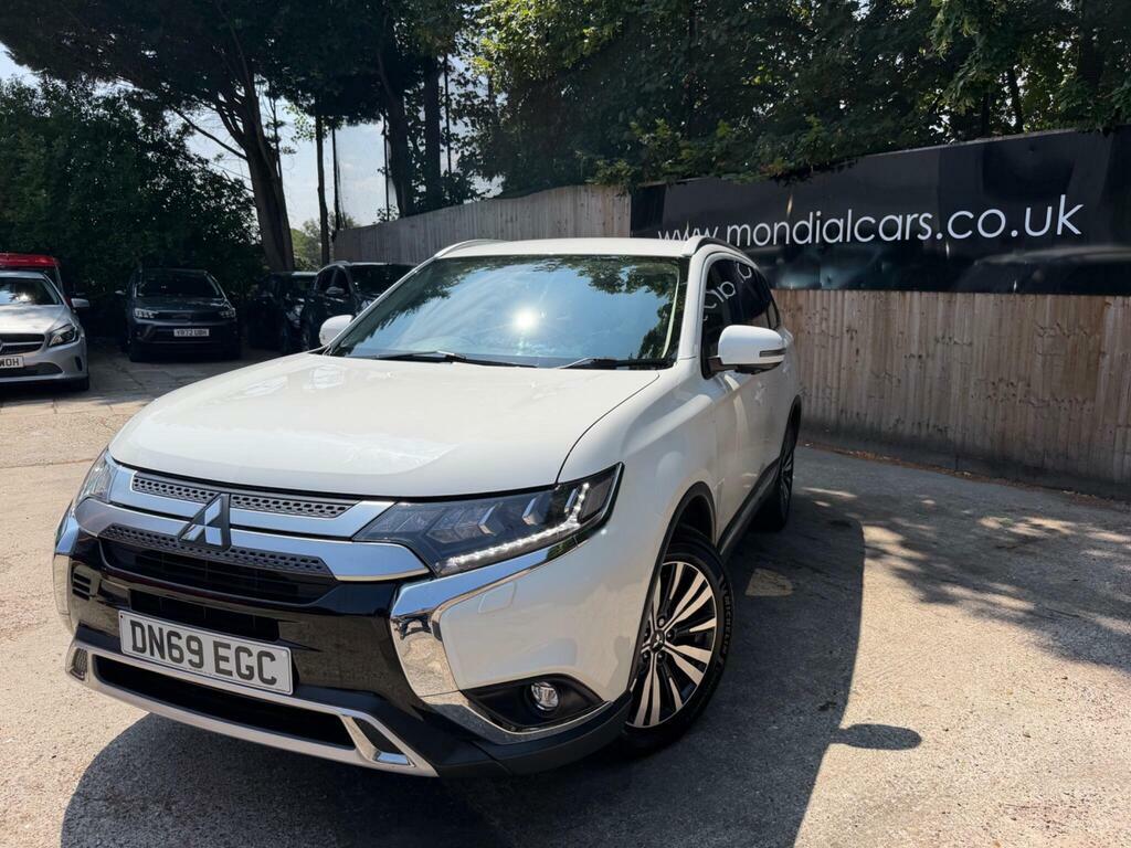 Mitsubishi Outlander 2.0 Mivec Exceed Cvt 4Wd Euro 6 S S White