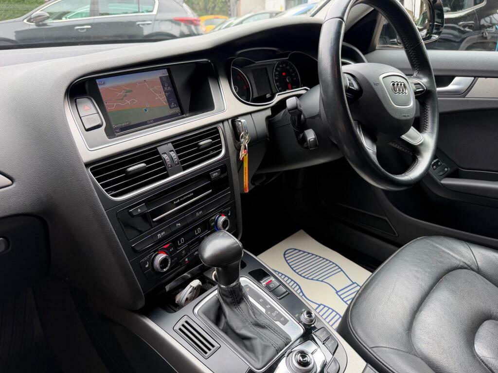 Audi A4 Allroad Estate #30