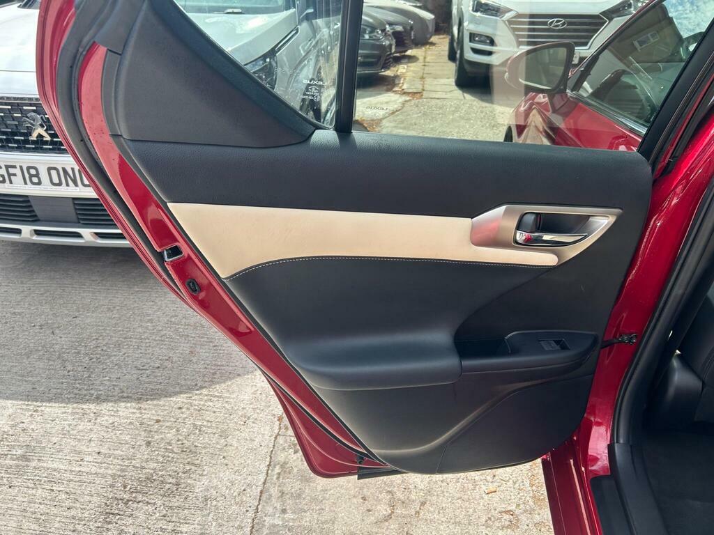 Lexus CT 1.8 200H Premier Cvt Euro 6 Ss Red #33