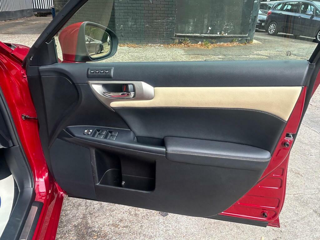 Lexus CT 1.8 200H Premier Cvt Euro 6 Ss Red #31