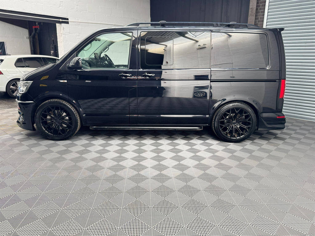 Volkswagen Transporter 2.0 Bitdi T32 Bluemotion Tech Highline Kombi Dsg 4 DY19JKE Black #4