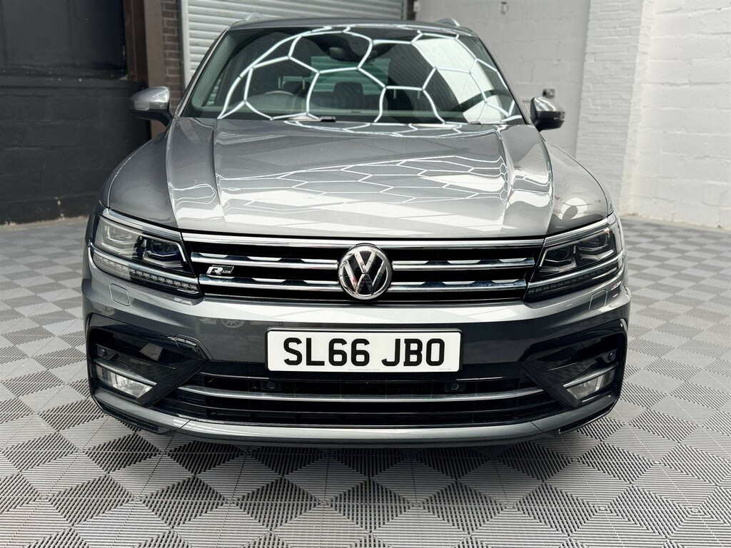 Volkswagen Tiguan 2.0 Tdi Bluemotion Tech R-line Dsg 4Motion Euro 6 SL66JBO Grey #2