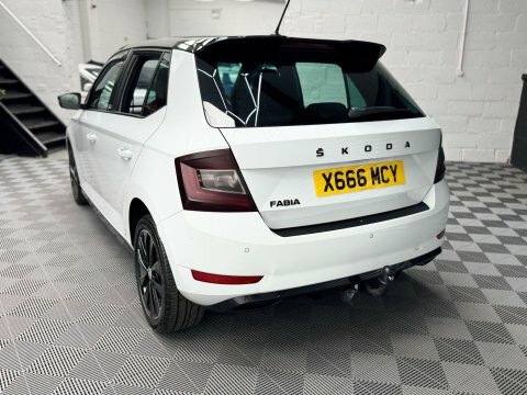 Skoda Fabia 1.0 Tsi Monte White #4