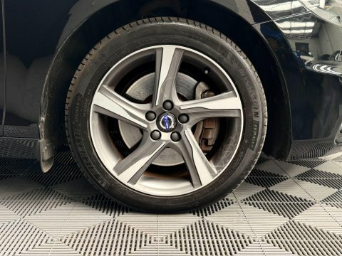 Volvo V40 Silver #25
