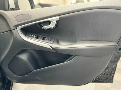 Volvo V40 Silver #24