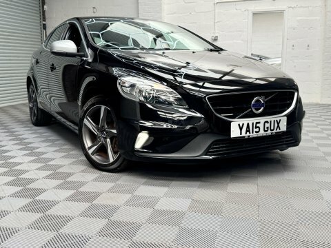 Volvo V40 1.5 T2 R-design Black #6