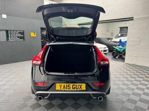 Volvo V40 Silver #30