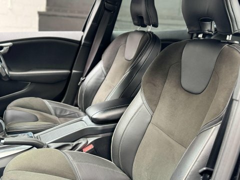 Volvo V40 Silver #33