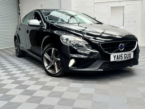 Volvo V40 1.5 T2 R-design Black