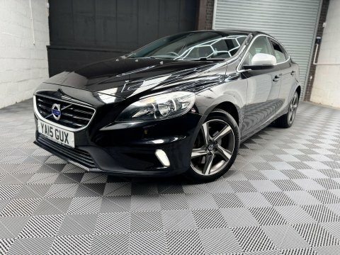 Volvo V40 1.5 T2 R-design Black #3