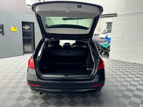 BMW 3 Series 2.0 320D M  #29