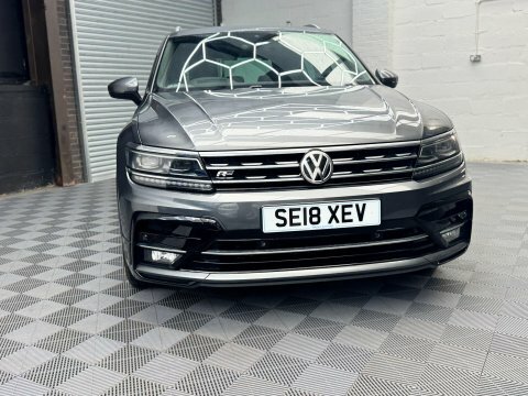 Volkswagen Tiguan 2.0 Tdi R-line Grey #2