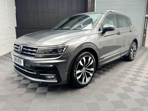 Volkswagen Tiguan 2.0 Tdi R-line Grey #3
