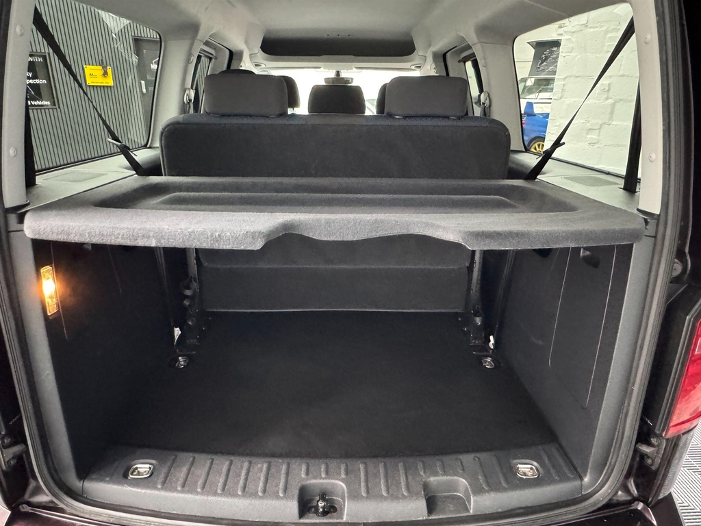 Volkswagen Caddy Maxi Life 2.0 Tdi Bluemotion Tech Grey #22